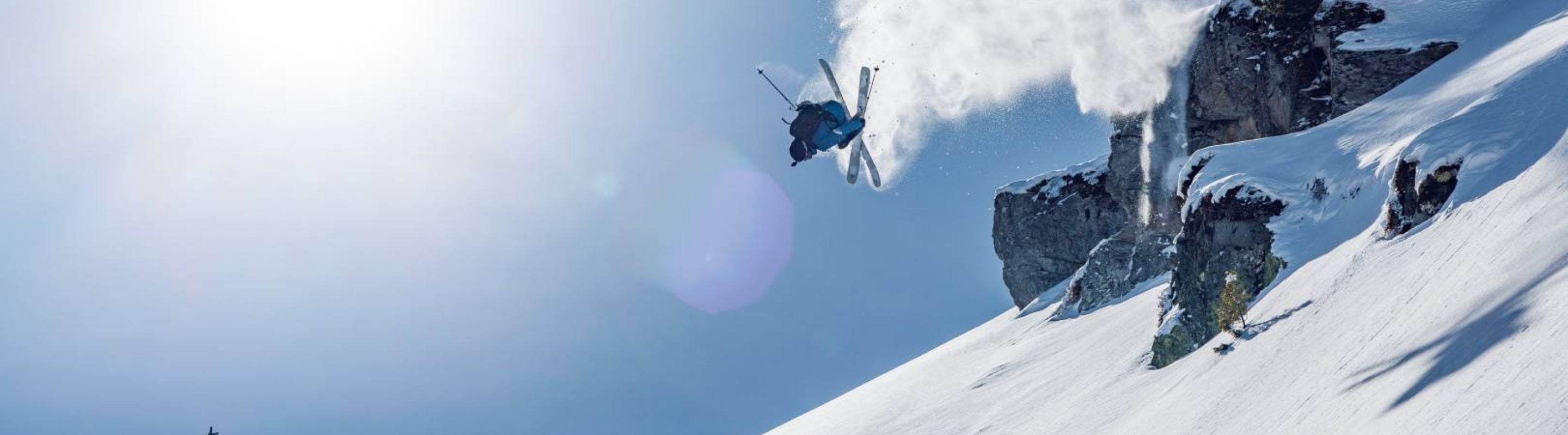 Skier on slope wearing Bauerfeind products