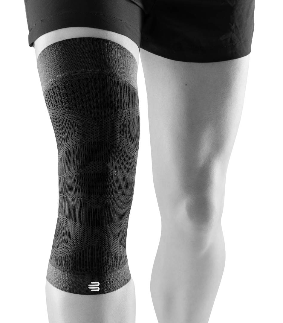 Sports Compression Knee Sleeve | Support in Sport - Bauerfeind Australia